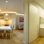 Center Sav Bellevue Apartmán *