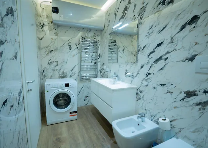 Center Sav Bellevue アパート