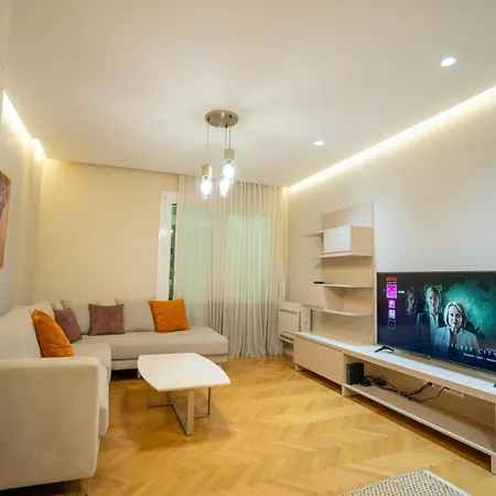 Center Sav Bellevue * Τίρανα